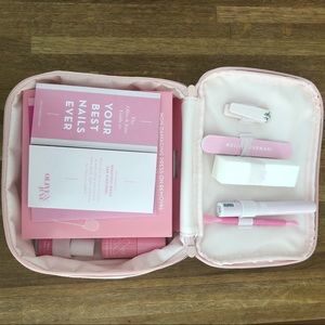 Olive & June Press On Nail Kit NIB New Nail Removal Kit